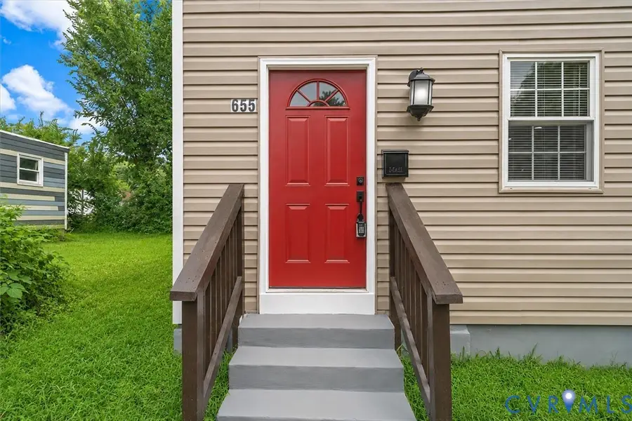 655 Lawrence Street, Petersburg, VA 23803 - #3