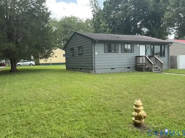8 Gibbons Avenue, Petersburg, VA 23803 - #3