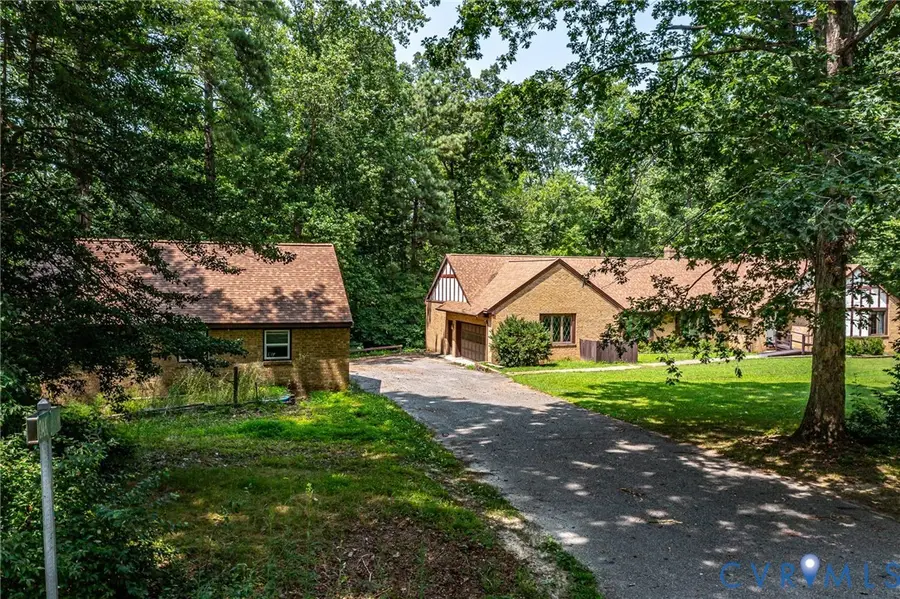 901 Oak Lane, Kilmarnock, VA 22482 - #2