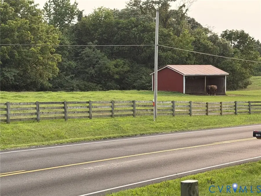 1694 W River Road, Crozier, VA 23039 - #2
