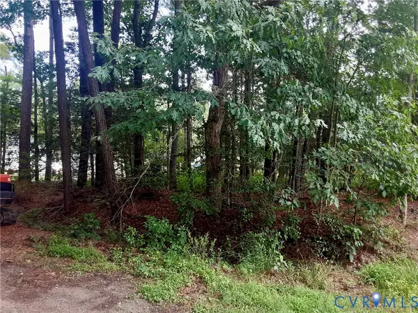 007 Lane Road, Reedville, VA 22539