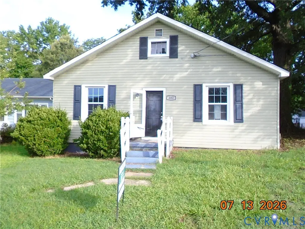 202 N Juniper Ave, Highland Springs, VA 23075 - #1