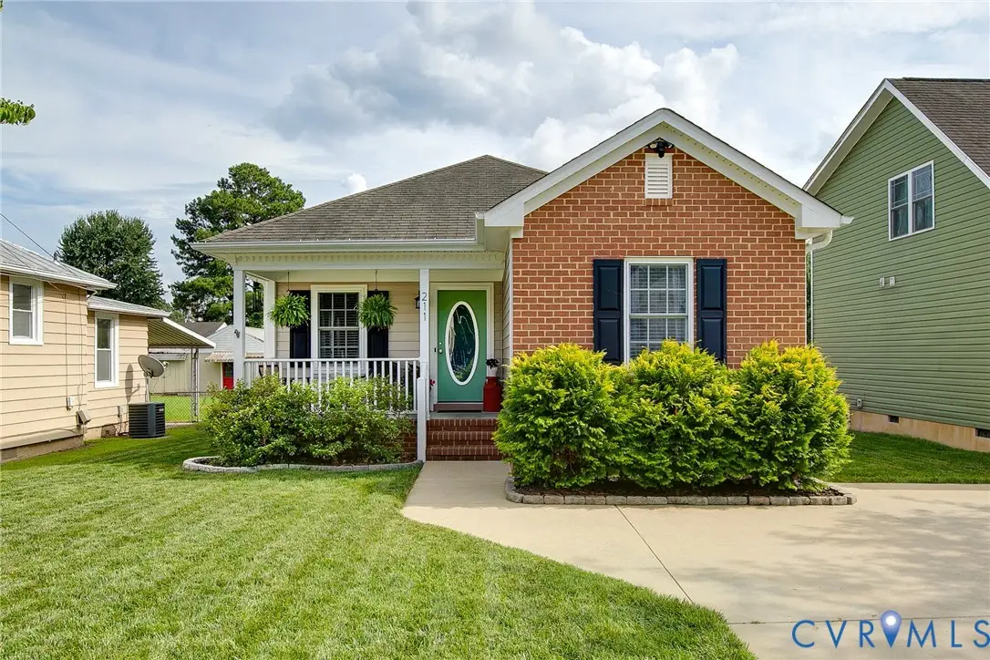 211 Cloverhill Avenue, Colonial Heights, VA 23834 - #1