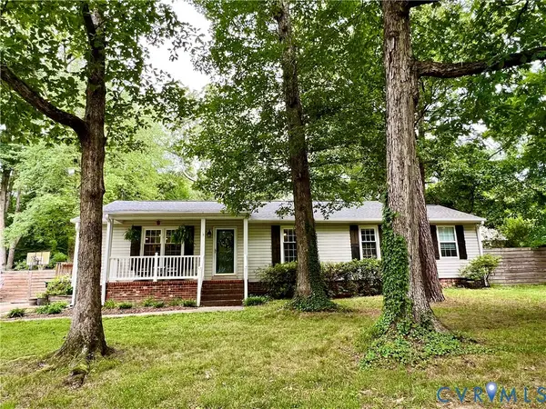 8422 Dwayne Lane, North Chesterfield, VA 23235