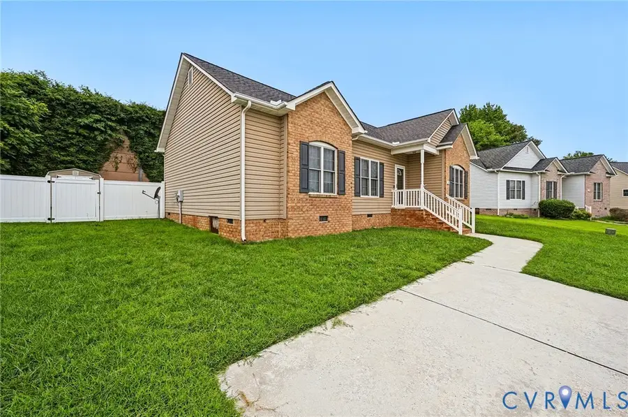 3906 Shenandoah Circle, Hopewell, VA 23860 - #3