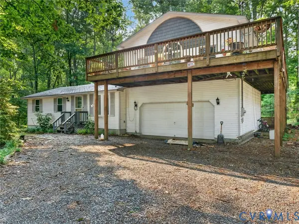 64 Lakeside Drive, Columbia, VA 23038