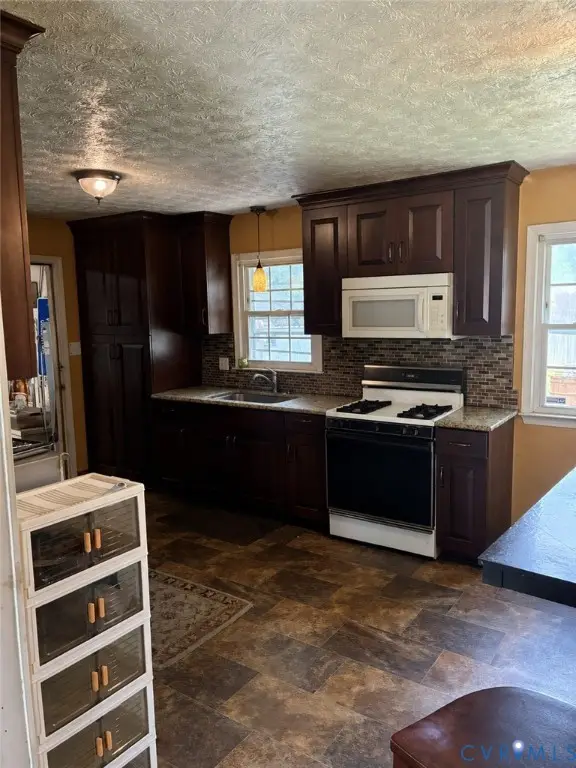 111 Stag Terrace, Newport News, VA 23602 - #3