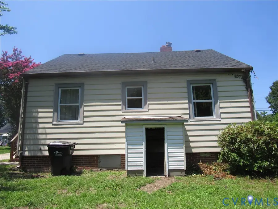 903 Floral Avenue, Colonial Heights, VA 23834 - #3
