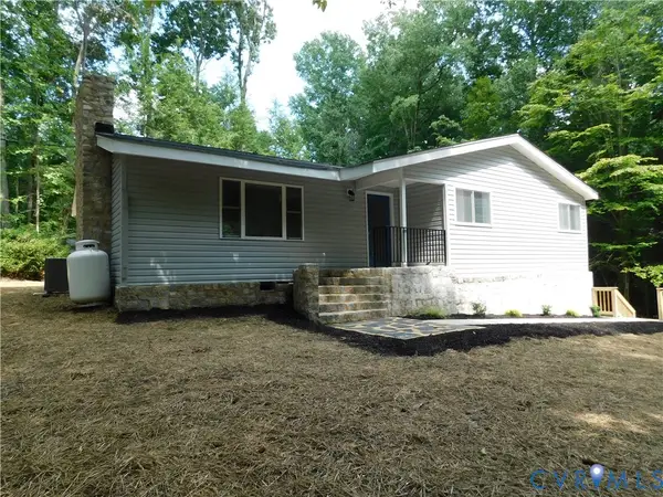 5322 Adams Road, Quinton, VA 23141