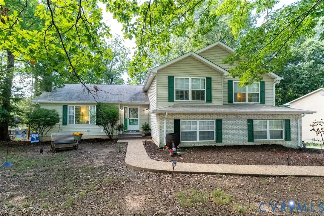 35 Woodlawn Drive, Palmyra, VA 22963 - #1