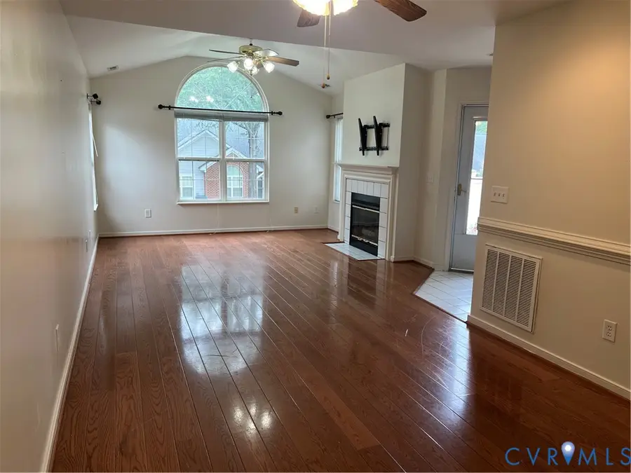 3343 Stone Manor Circle #7B, Chester, VA 23831 - #3