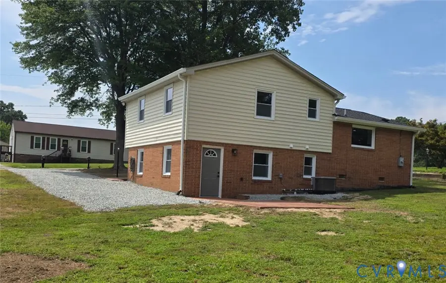 16109 Meridian Avenue, Chester, VA 23831 - #2
