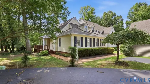 8 Muirfield Green Lane, Midlothian, VA 23112