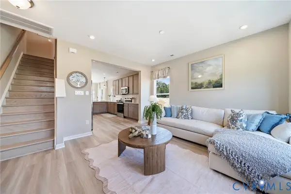 9820 Edgecraft Walk, Glen Allen, VA 23059