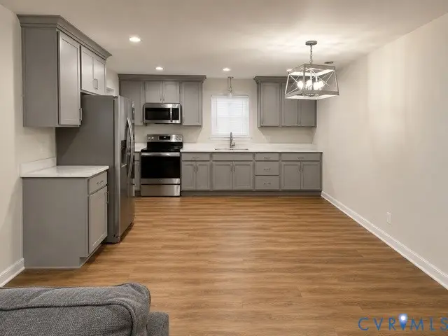 117 E 4th Street, Blackstone, VA 23824 - #3