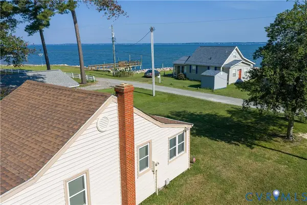 189 Riverside Drive, Deltaville, VA 23043