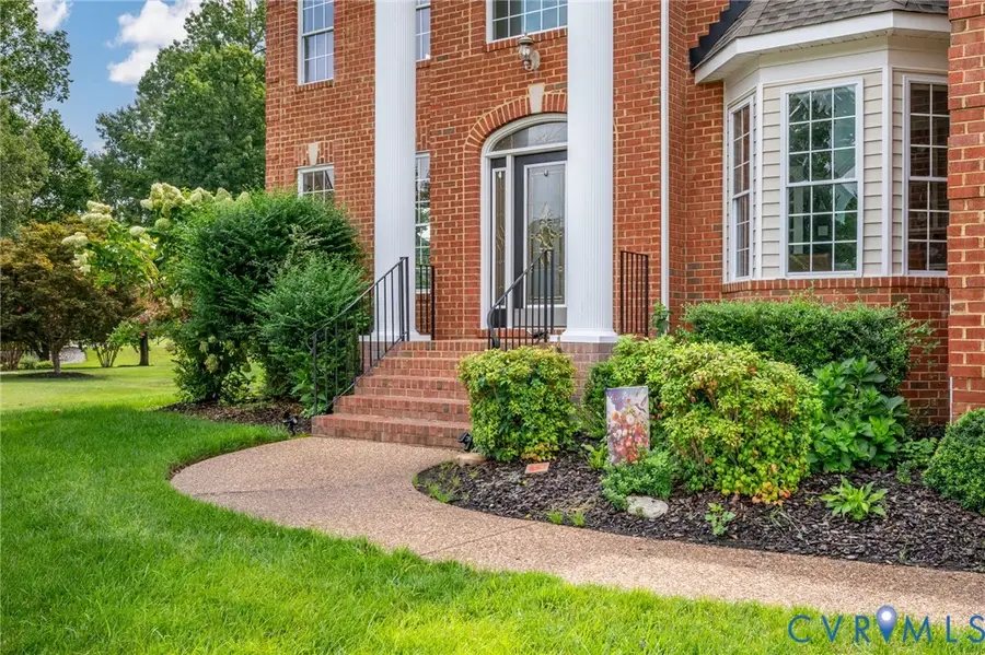 723 Waterfront Drive, Colonial Heights, VA 23834 - #2