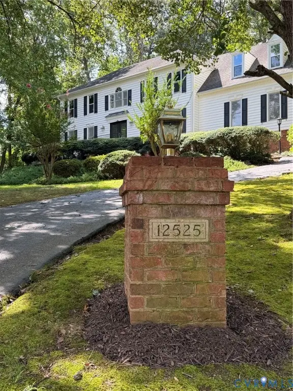 12525 Misty Lake Court, Midlothian, VA 23114