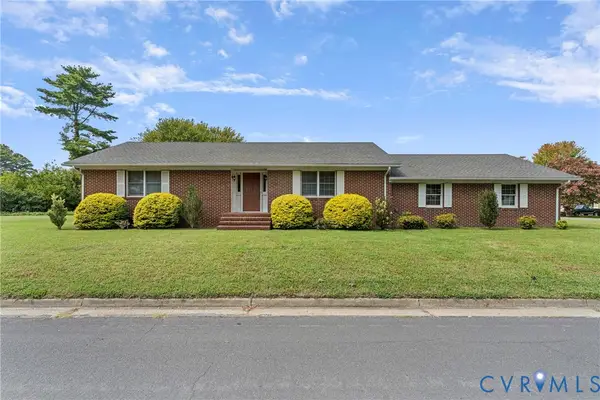 340 Cross Street, Urbanna, VA 23175