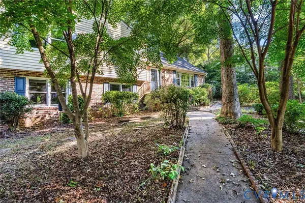 7732 Surreywood Drive, Chesterfield, VA 23235