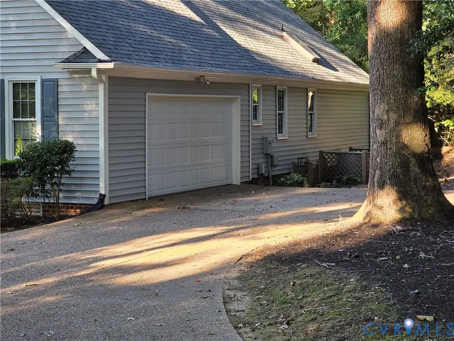 5801 Harbour Hill Place, Midlothian, VA 23112 - #2