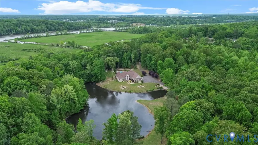 2403 Bermuda Avenue, Chester, VA 23836 - #2