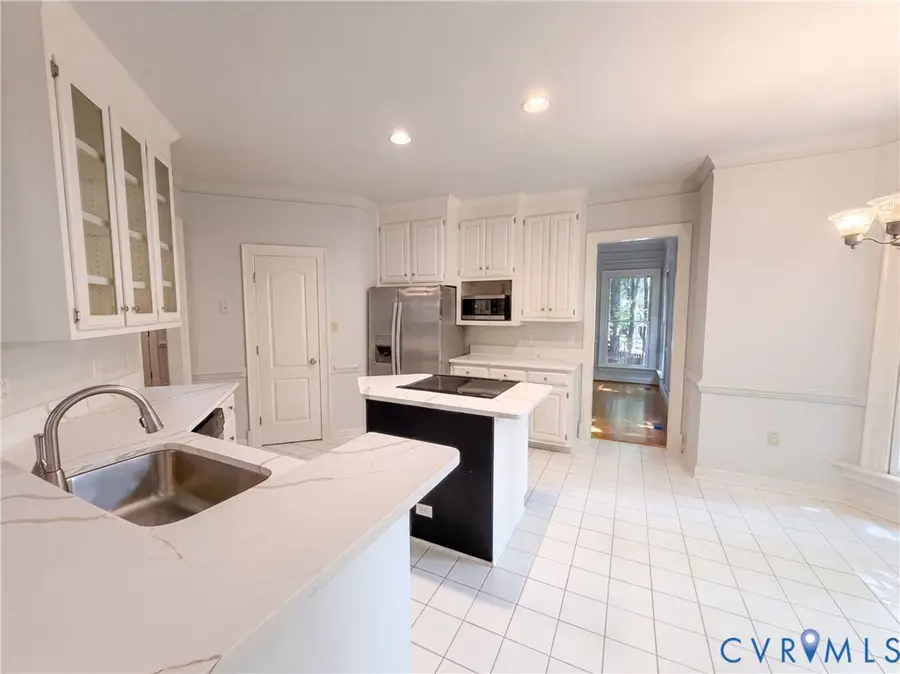 5806 Fox Briar Way, Midlothian, VA 23112 - #2