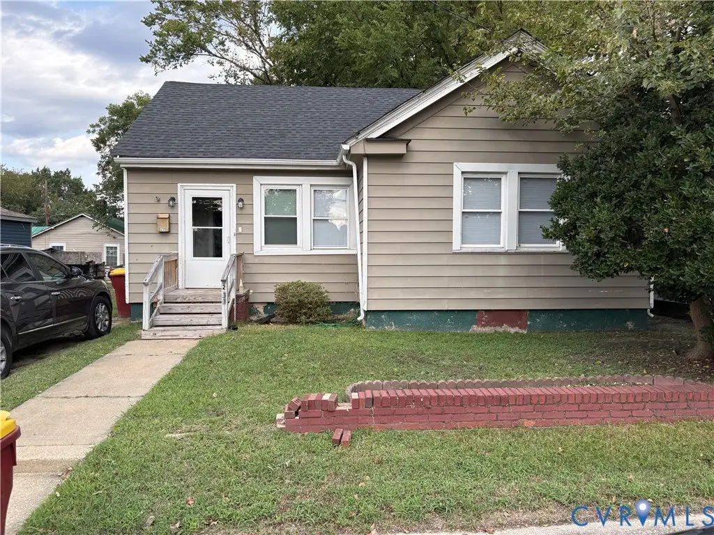 211 N Crater Road, Petersburg, VA 23803 - #1
