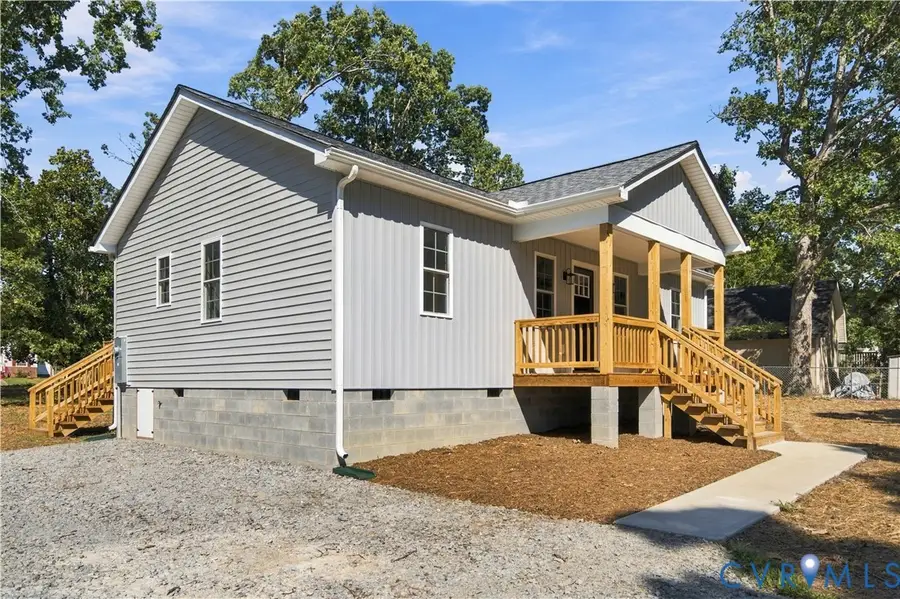 604 Luke Street, Blackstone, VA 23824 - #3