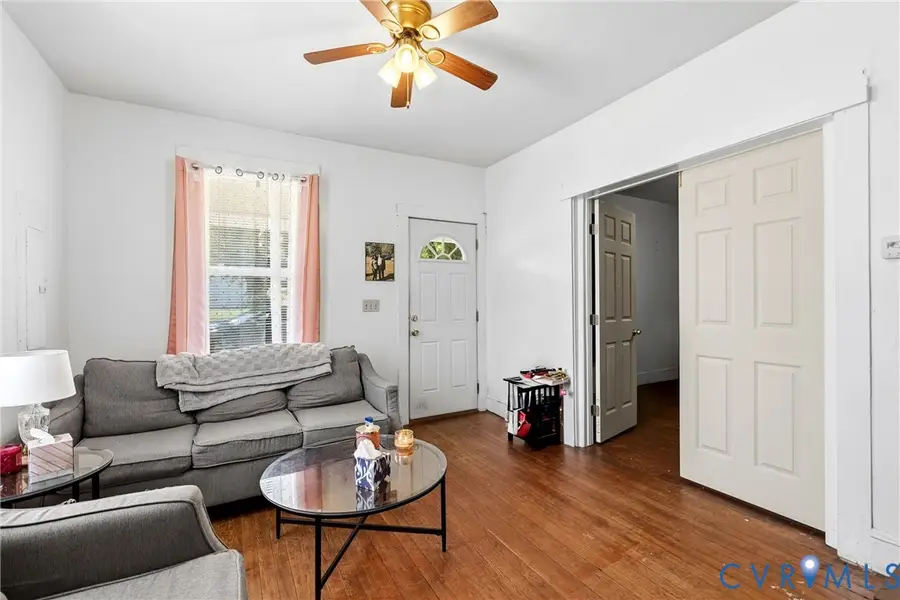 1418 12th Street, Victoria, VA 23974 - #2