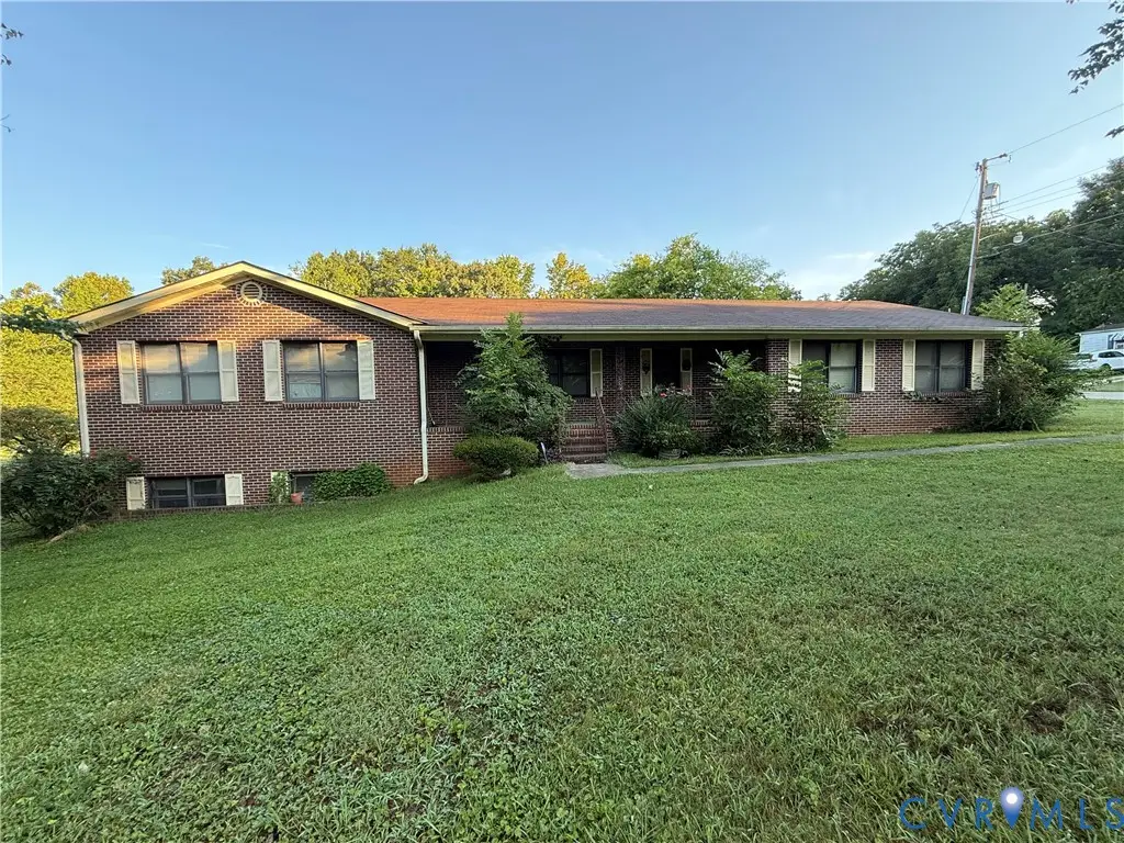 304 W 6th Street, Chase City, VA 23924 - #1