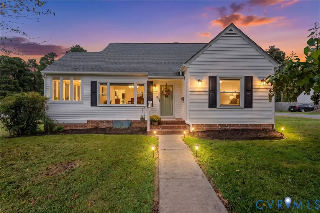1400 W Carolina Avenue, Crewe, VA 23930 - #1