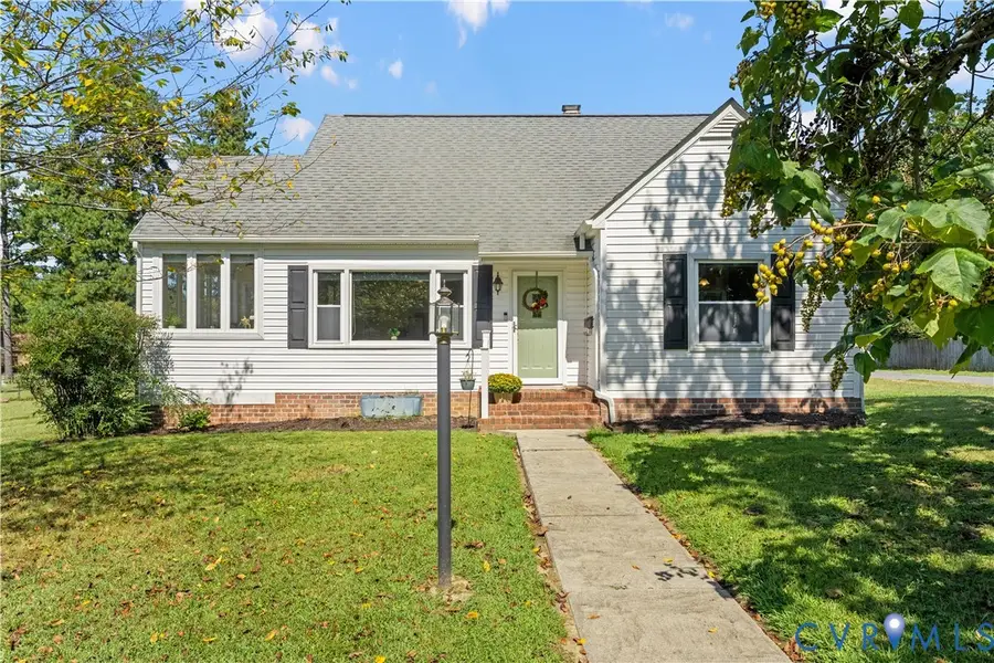 1400 W Carolina Avenue, Crewe, VA 23930 - #3