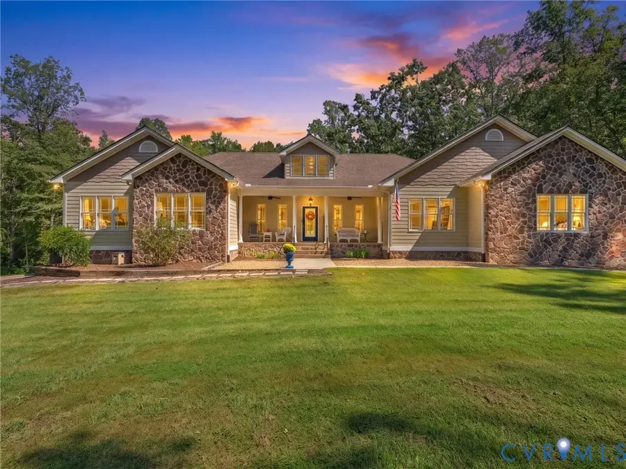 6126 Autumn Bluff Road, Powhatan, VA 23139 - #2