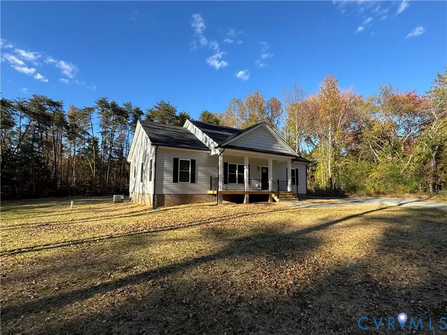 3 Coffeys Road, Farmville, VA 23901 - #2