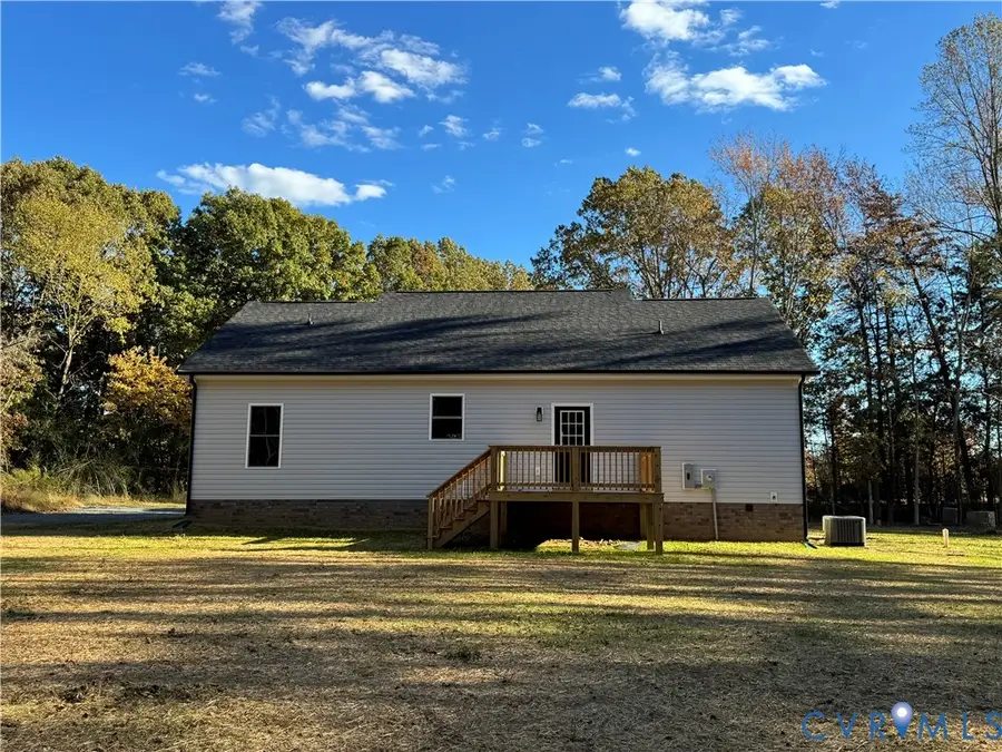 3 Coffeys Road, Farmville, VA 23901 - #3