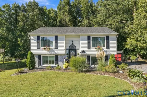 1725 Debbie Lane, Richmond, VA 23222