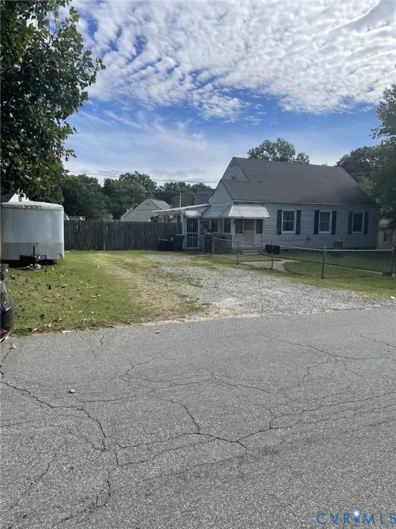6741 Strathmore Road, Bensley, VA 23237 - #3