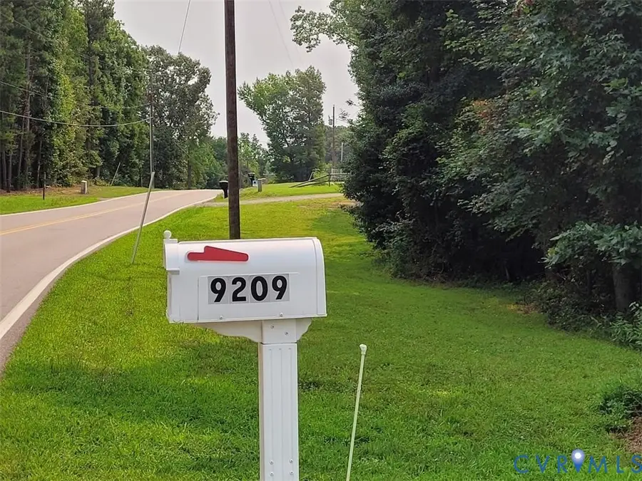 9209 Hickory Road, South Chesterfield, VA 23803 - #2