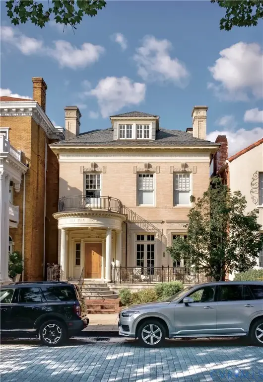 2504 Monument Avenue, Richmond, VA 23220