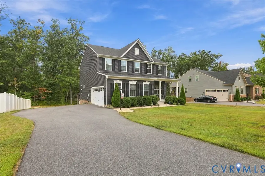 8724 Kingsland Park Drive, North Chesterfield, VA 23237 - #2