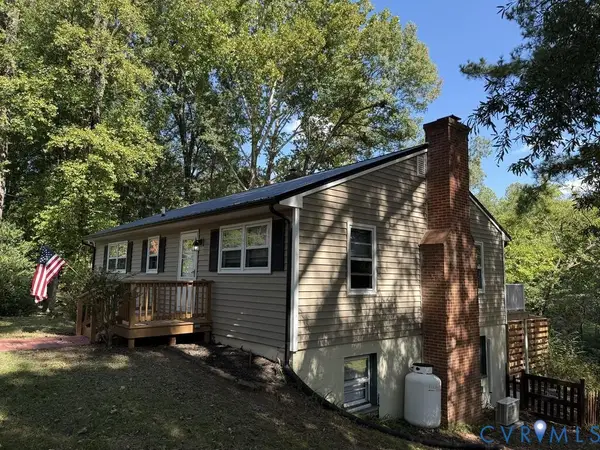 802 Bizzarre Street, Farmville, VA 23901
