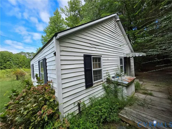 485 Around The Fence, Cobbs Creek, VA 23109