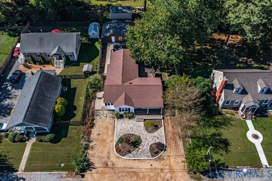 32 2nd Avenue, Kilmarnock, VA 22482 - #2