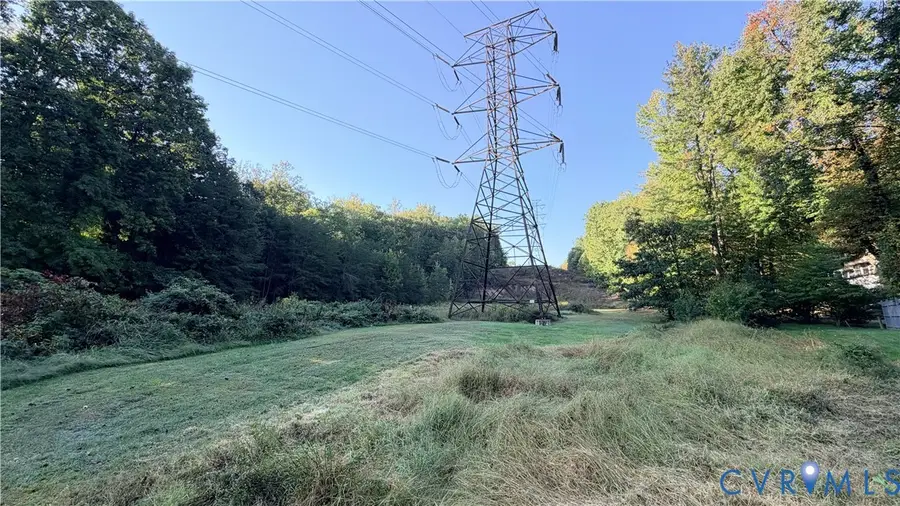 18611 Cabin Road, Triangle, VA 22172 - #3