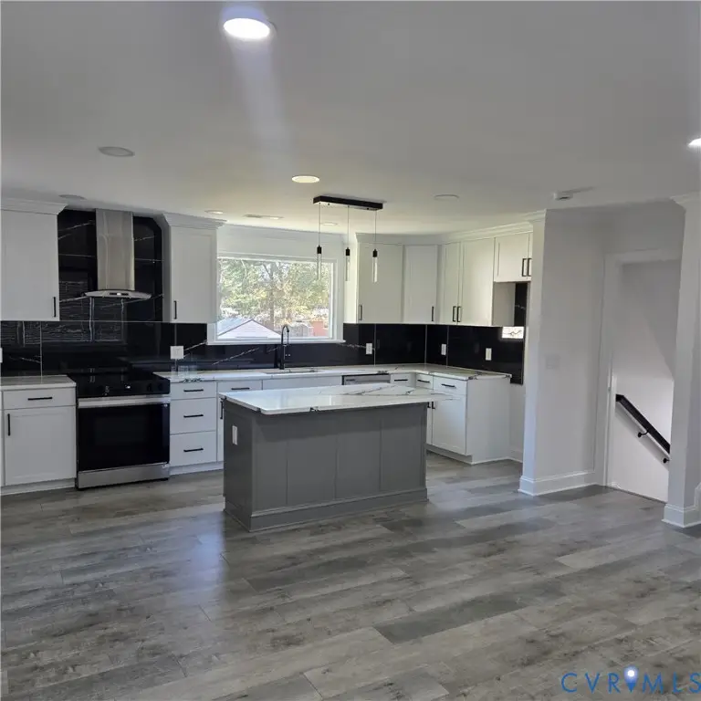 16109 Meridian Avenue, Chester, VA 23831 - #2