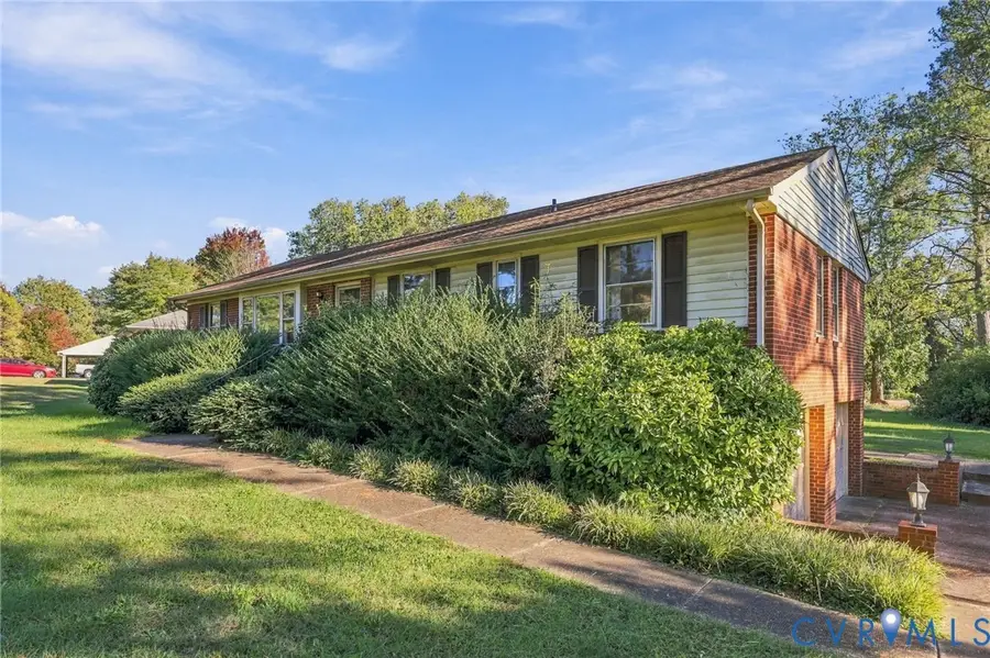 8621 Lyndale Drive, North Chesterfield, VA 23235 - #3