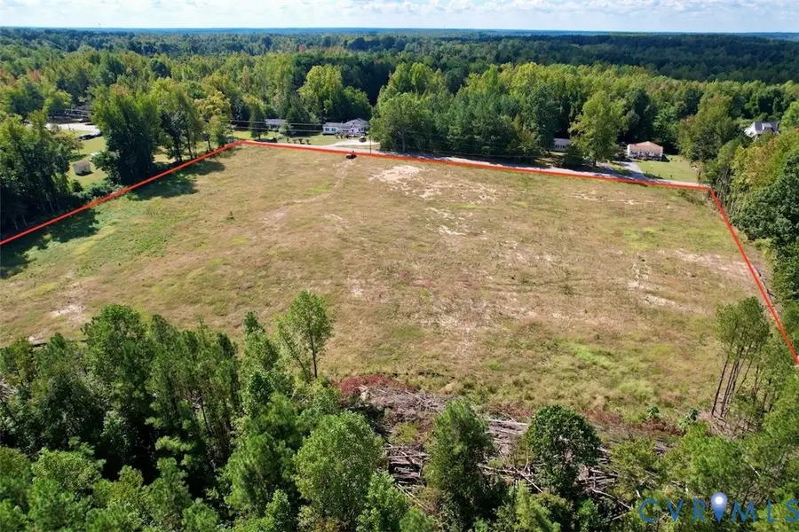 659 E Courthouse Road, Blackstone, VA 23824 - #2