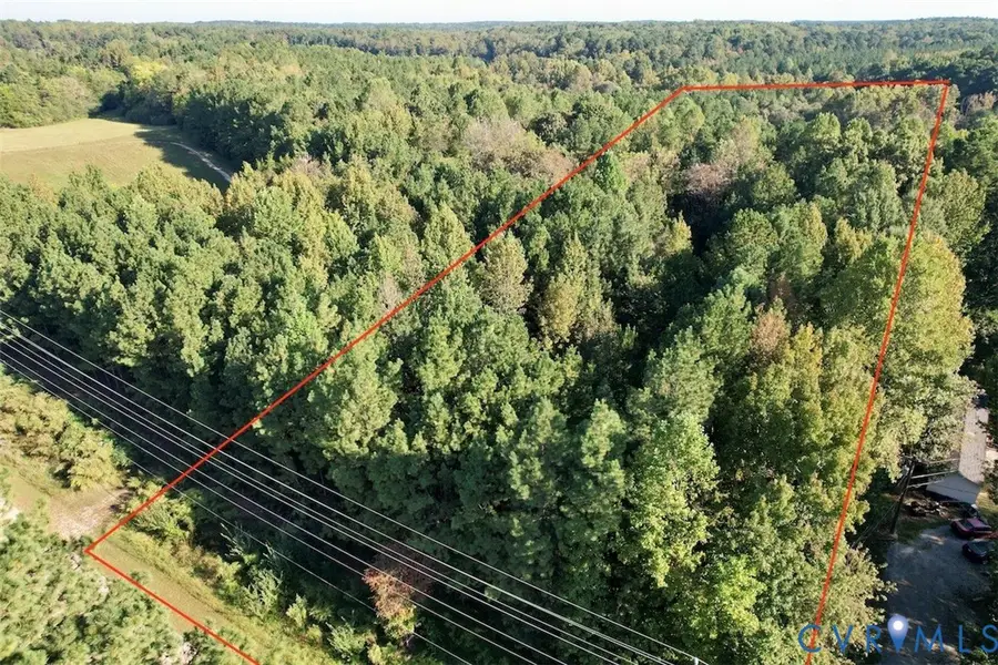1109 W Entrance Road, Blackstone, VA 23824 - #2