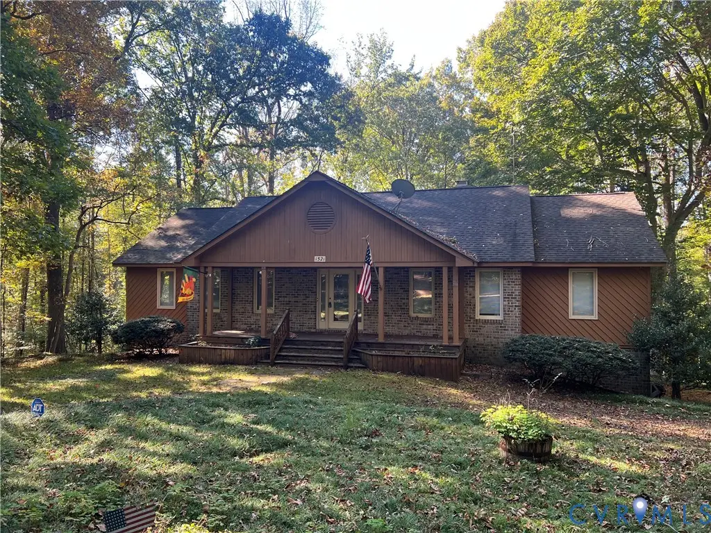 1521 Hill Top Circle, Maidens, VA 23102 - #1